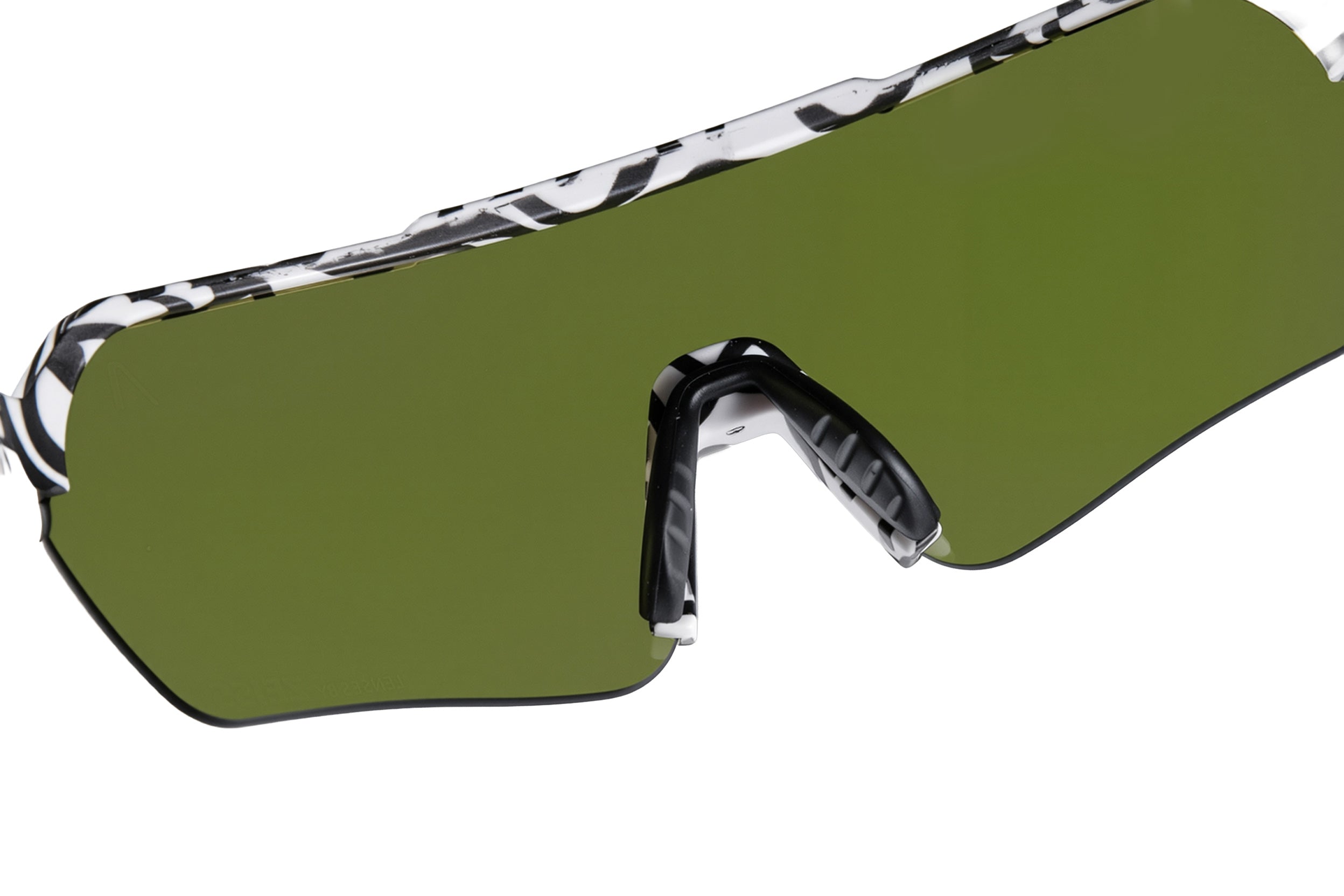 #Color_Matt White Black Snakes
